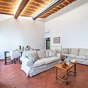  Apartment Oltrarno